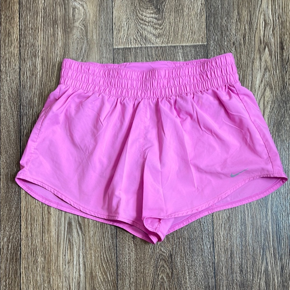 Nike Pink Athletic Shorts Lightweight Moisture-Wicking